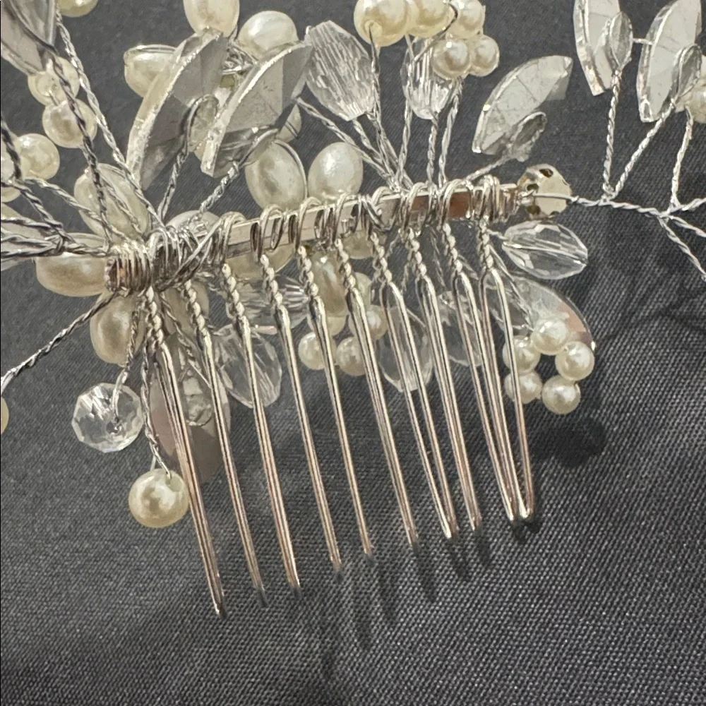 Elegant Silver Hair Comb Hair Clip Crystals Pearls Tiara Accessory